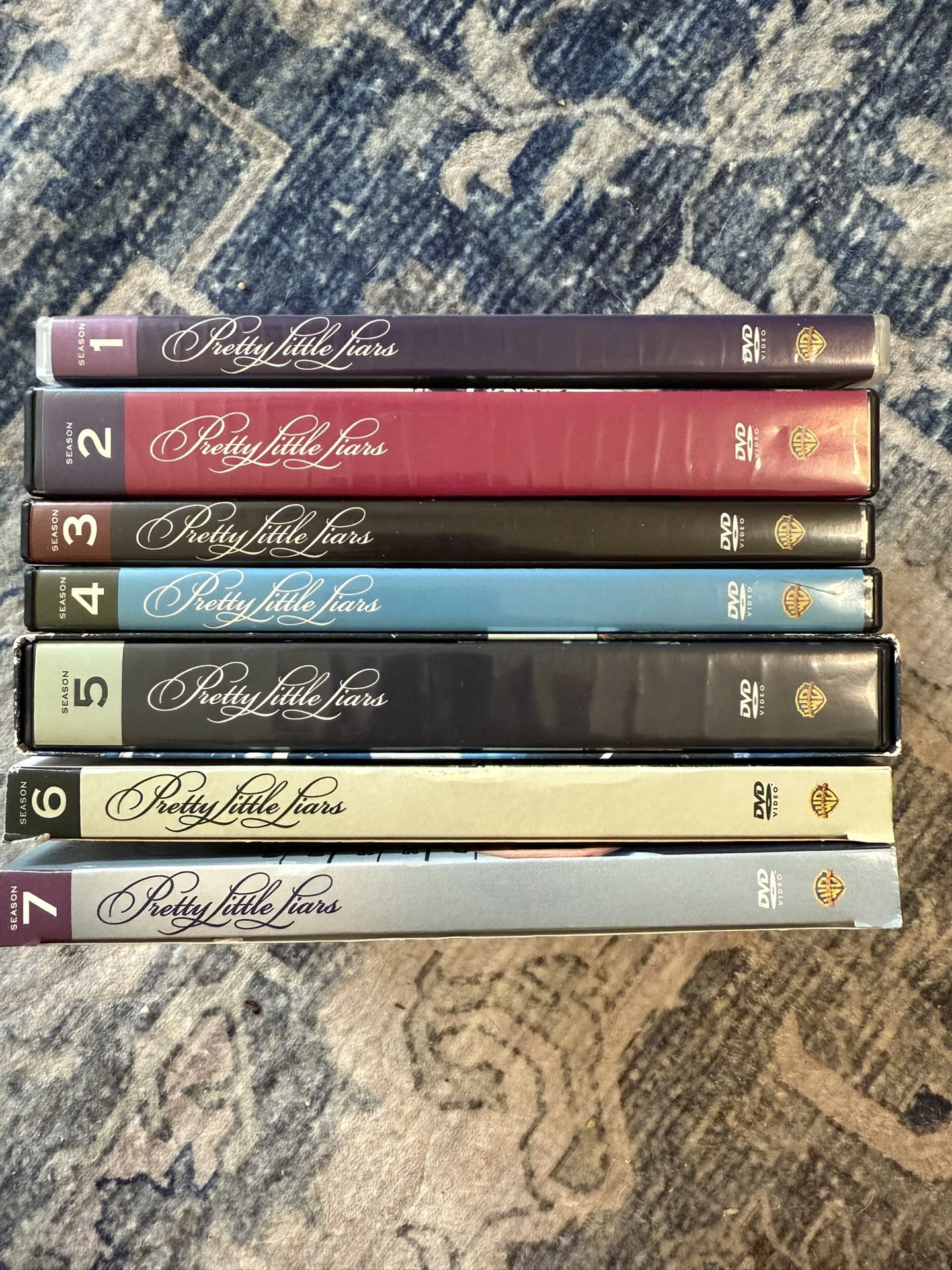 Pretty Little Liars Seasons 1-7 Excellent Condition