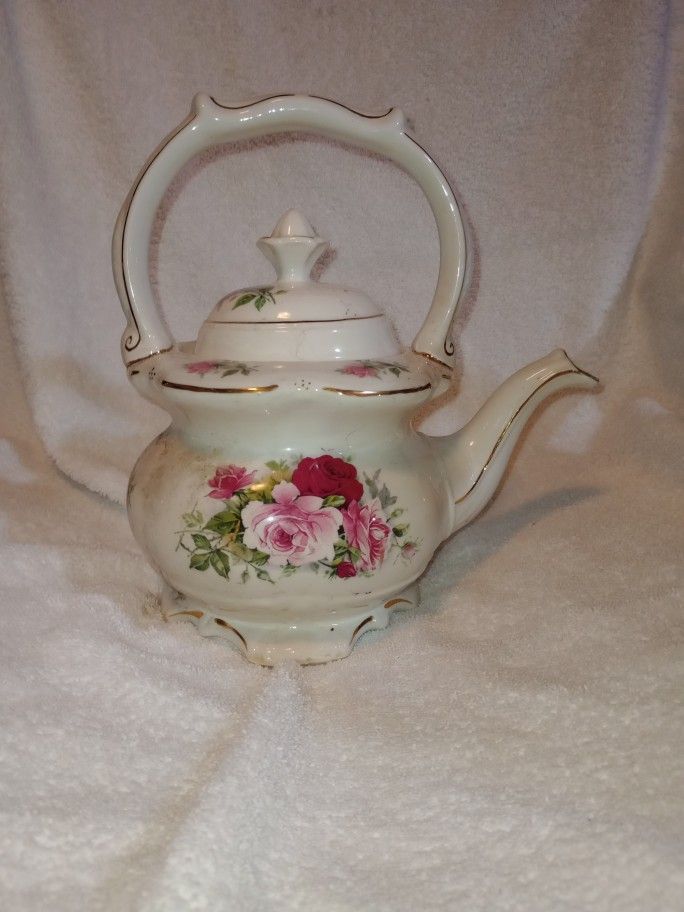 Ceramic Tea Pot