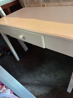 Kids white desk & chair