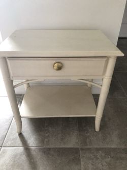 Cream End table 