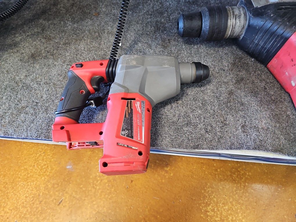 Milwaukee Rotohammer