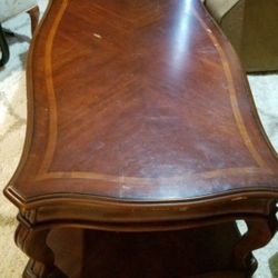 Coffee Table with 2 Drawers 