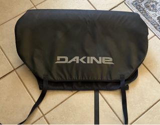 Dakine halfside pickup truck pad for mountain biking.