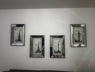 Set of 4 City Landmark Mirror Frame Wall Art