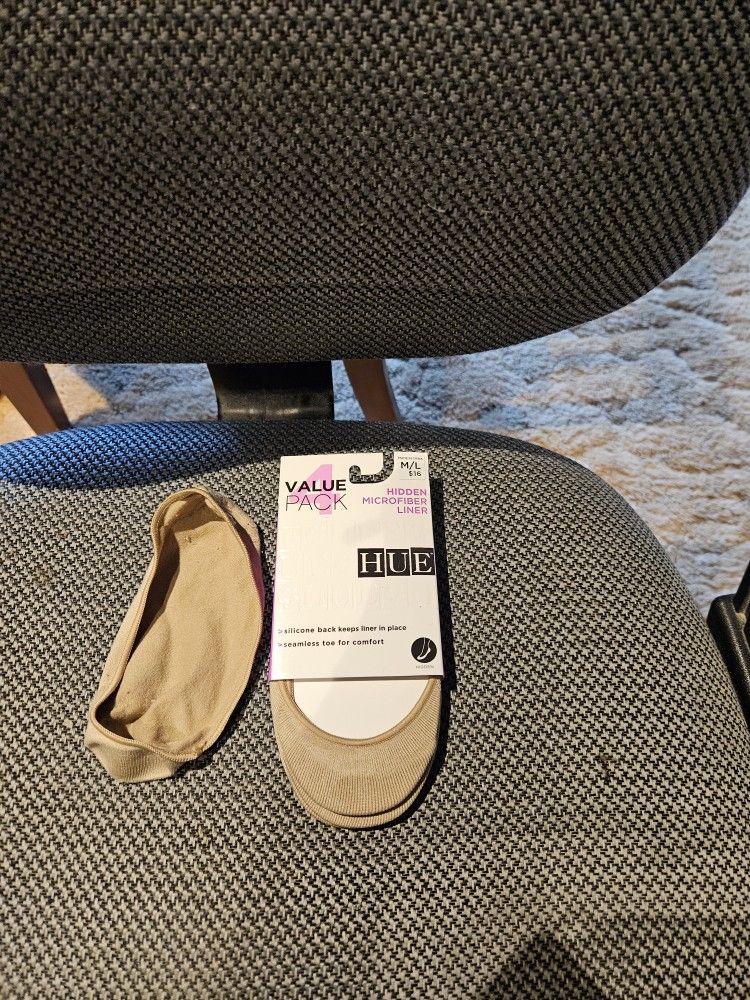 Hidden Microfiber Liner.