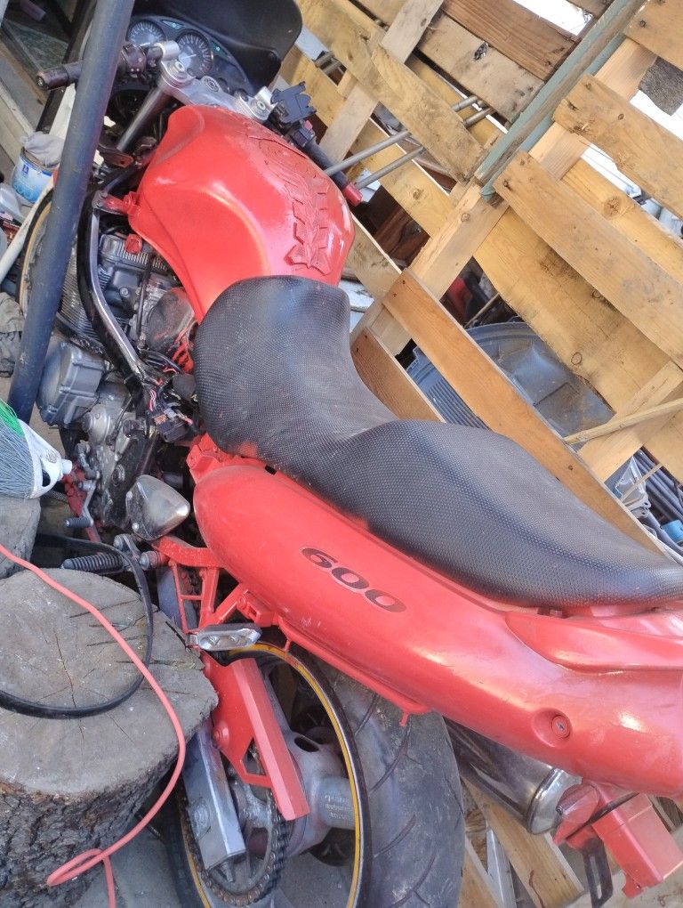 2000 Suzuki Katana