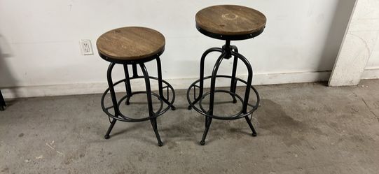 Adjustable two barstools heavy duty 25 inch high up to 31 inch high Adjustable two barstools heavy duty 25 inch high up to 31 inch high
