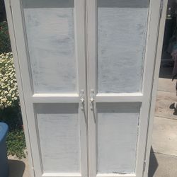Cabinet W/ 5 Shelves