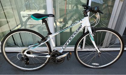 Cannondale women’s and Marin men’s recreational/fitness bikes
