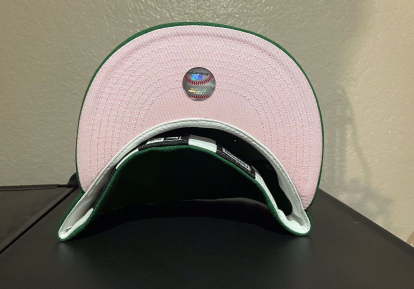 Boston Red Sox 7 1/8 Pink Bottom Fan shop