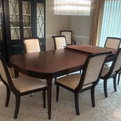 Ethan Allen - Lynwood Dining Table 