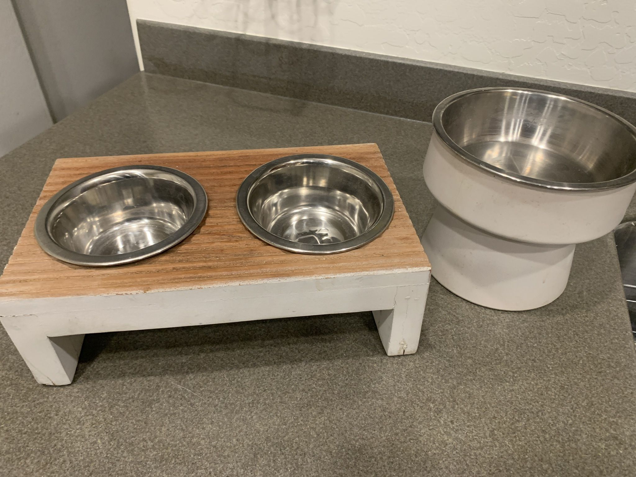 Raised Pet Dishes