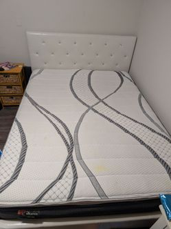 Full Size Headboard, footboard and matress