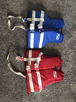 2 child life jackets for boat