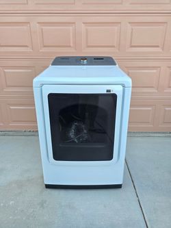 Samsung 7.4 cu. ft. Vented Gas Dryer in White with Steam Sanitize+