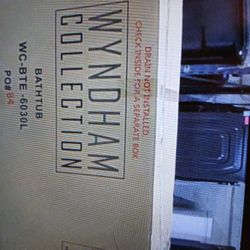 Wyndham Collection 60 "Long By 30Inch Wide Grayley Alcove Bathtub