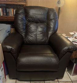 Pair Of La-Z-Boy Recliners. Espresso Color, Great Shape
