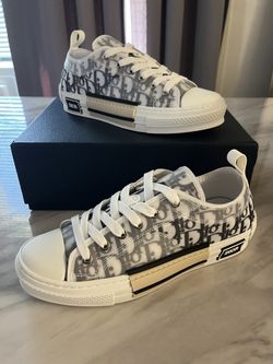 Dior B23
