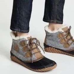 SOREL Out 'N About Plus Boots NWT