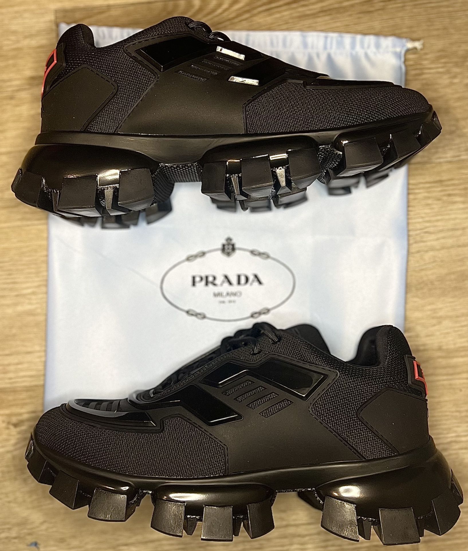 Diplomatieke kwesties Langwerpig formaat Authentic Prada Sneakers Brand New With Box And Dust Bag. Men Size Shoes 9,  10, And 11. Shipping And Pick Up Available $300 for Sale in Houston, TX -  OfferUp