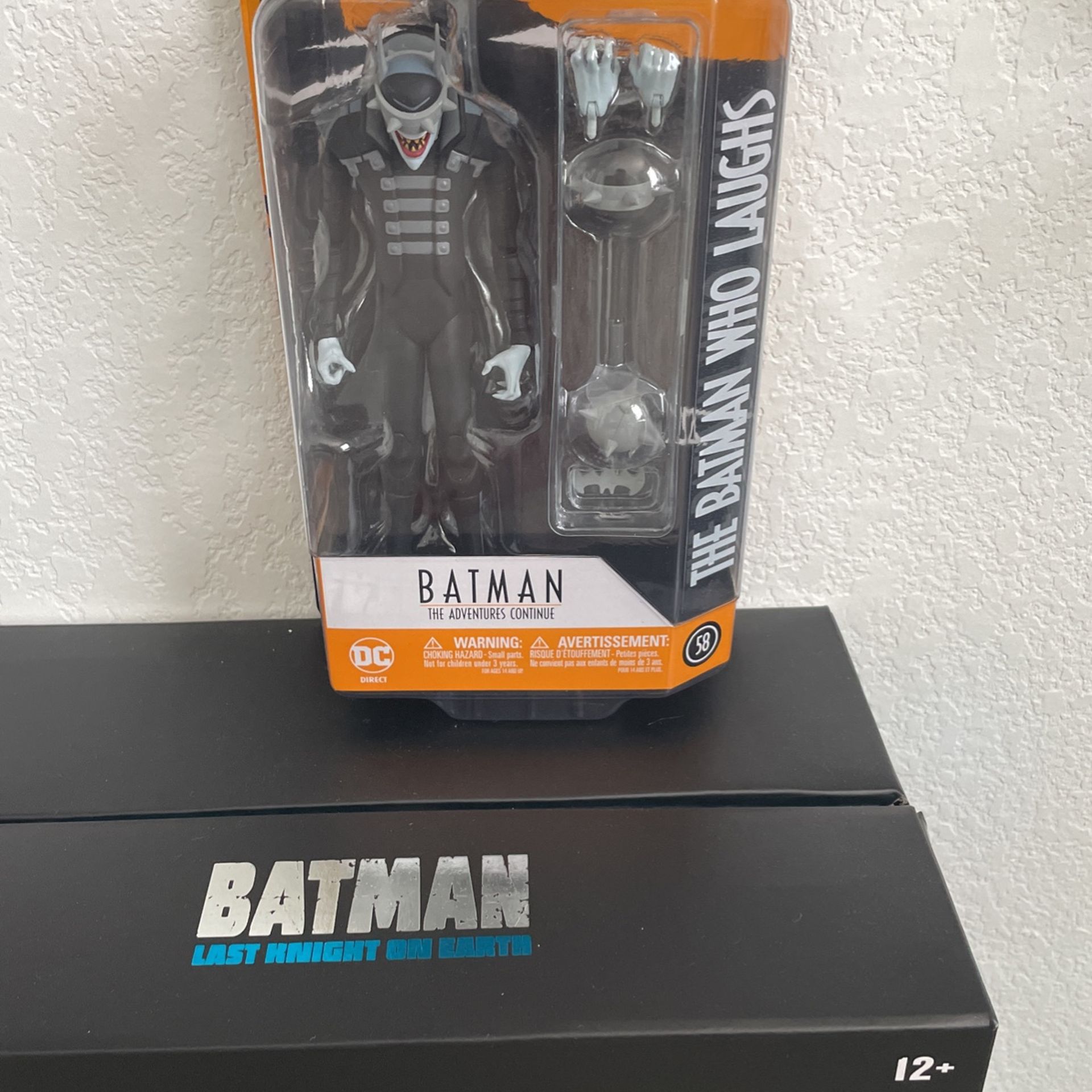 The Batman Who Laughs Anímate Series Figure 