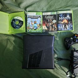 Xbox 360 Slim