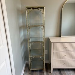 Gold Stand