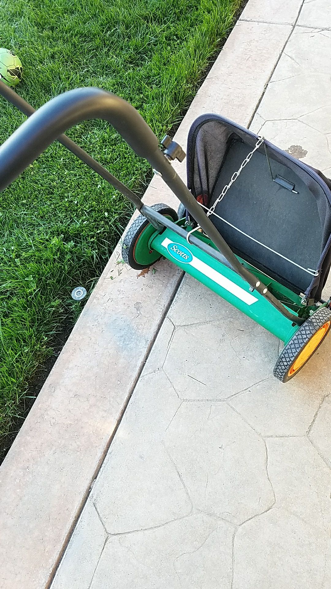 Scott's push lawnmower