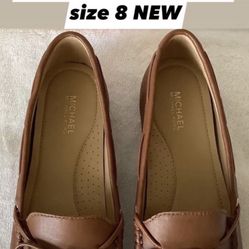 Michael Kors Women's Sutton Moccasin Flat Loafers size 8 NEW serious inquiries only please  Pick up location in the city of Pico Rivera 