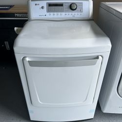 LG Gas dryer Works great