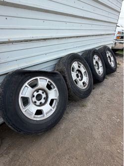6 Lug Chevy / GMC 17 inch wheels and tires