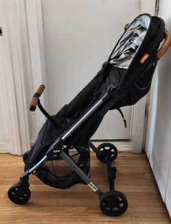 Zoe Lightweight Travel Stroller plus Zoe Travel Bag