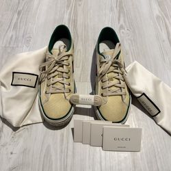 Gucci Sneakers 