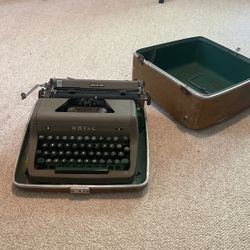 Antique Type Writer