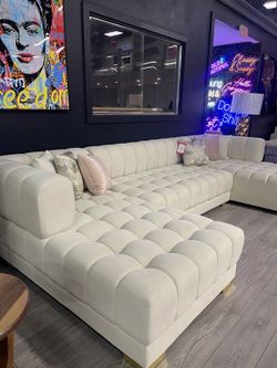 White U-Shaped Modular Sectional Sofa – Financing Available!