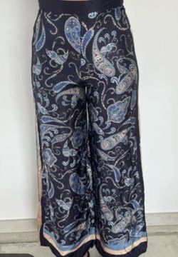 Wide-leg satin-like trousers Size L/XL