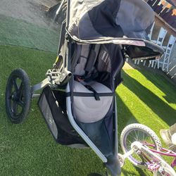 Jogging stroller $40