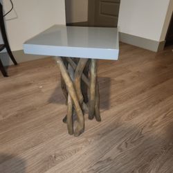 Accent End Table 