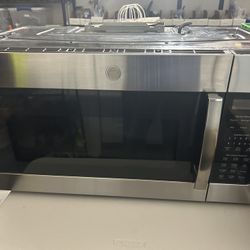 Over Range GE 1000W Microwave