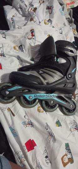 Women rollerblade size 8