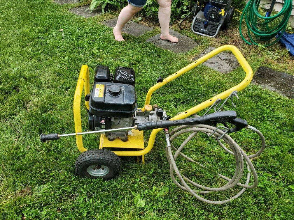 Karcher 2600 PSI Power Washer