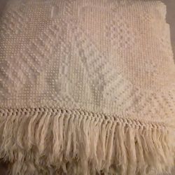 Bedspread  Vintage, White Reduced
