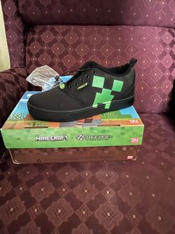 Heely’s Minecraft  size 7