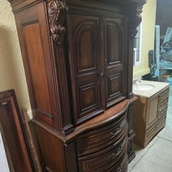 Cabinet For Clothes 