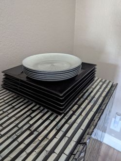 Set of 6 plates