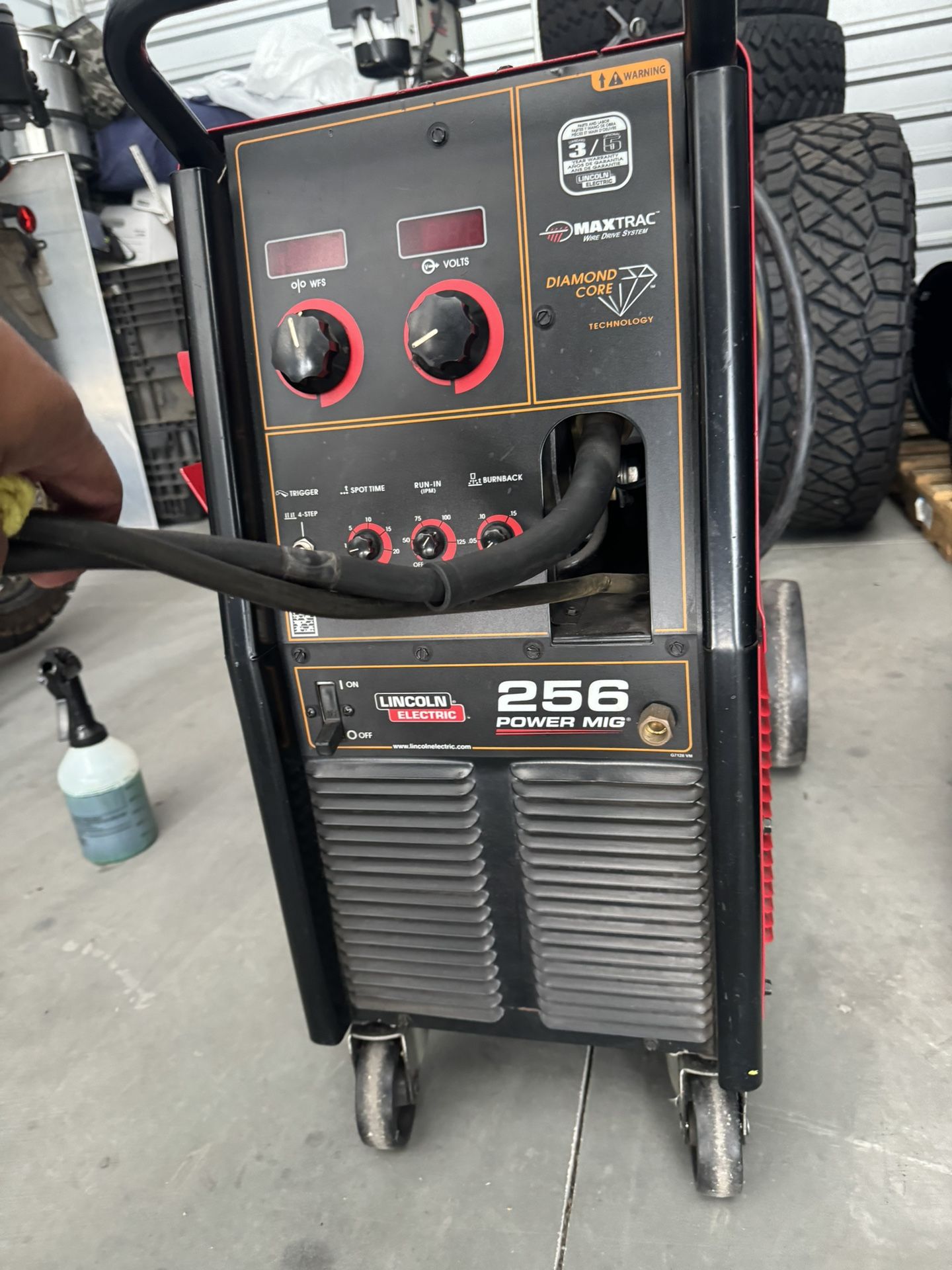 Lincoln 256 MiG Welder