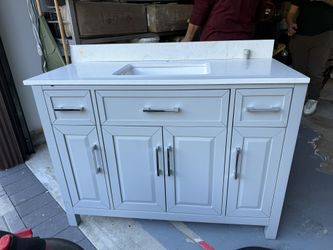 bathroom vanity 