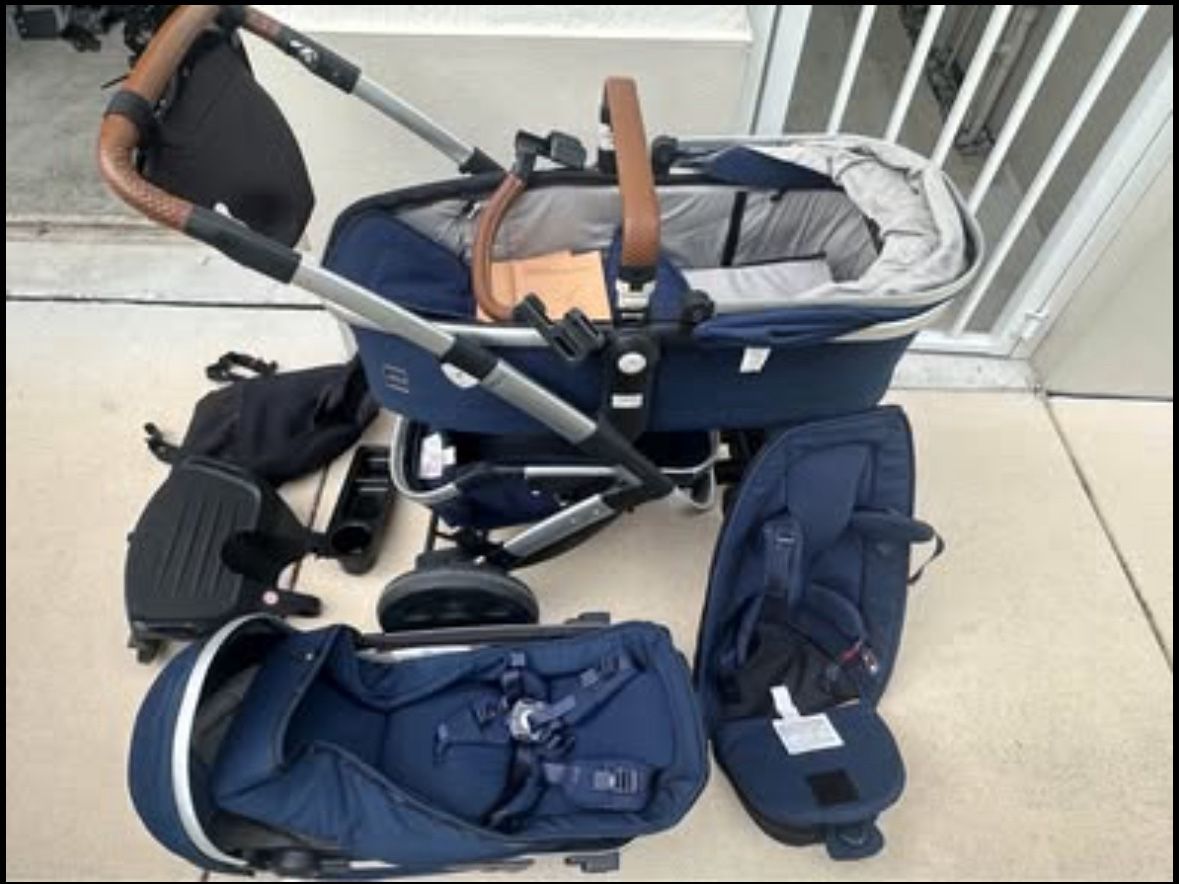    NEW Double Stroller JOOLZ 