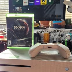 Xbox One 500GB + controller + Game