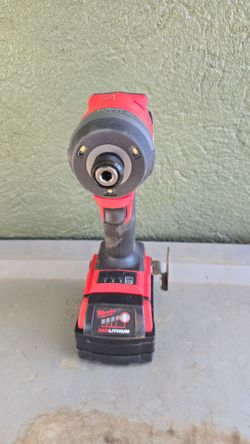 Milwakee impact with m18 battery